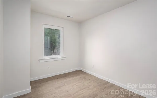 $1,675 | 420 17th Street Northwest, Hickory, NC 28601