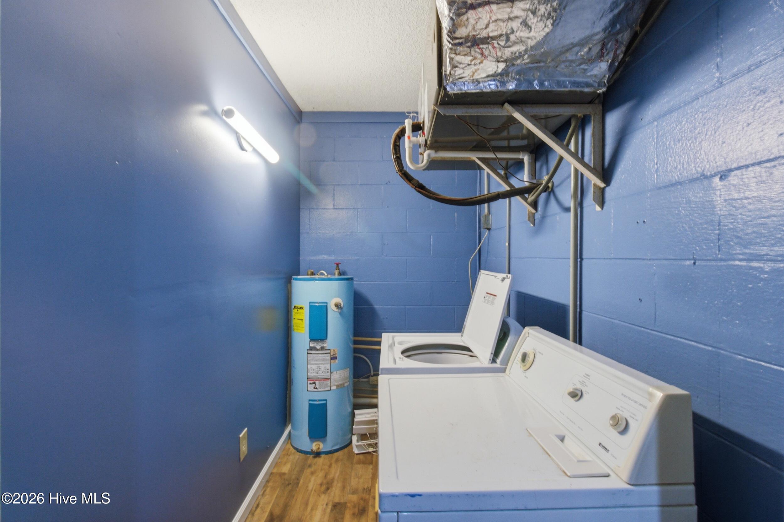 360 Island Road Harkers Island, NC 28531 - Photo 17 of 76 14_img_3744