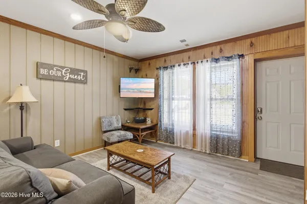 $750,000 | 360 Island Road, Harkers Island, NC 28531