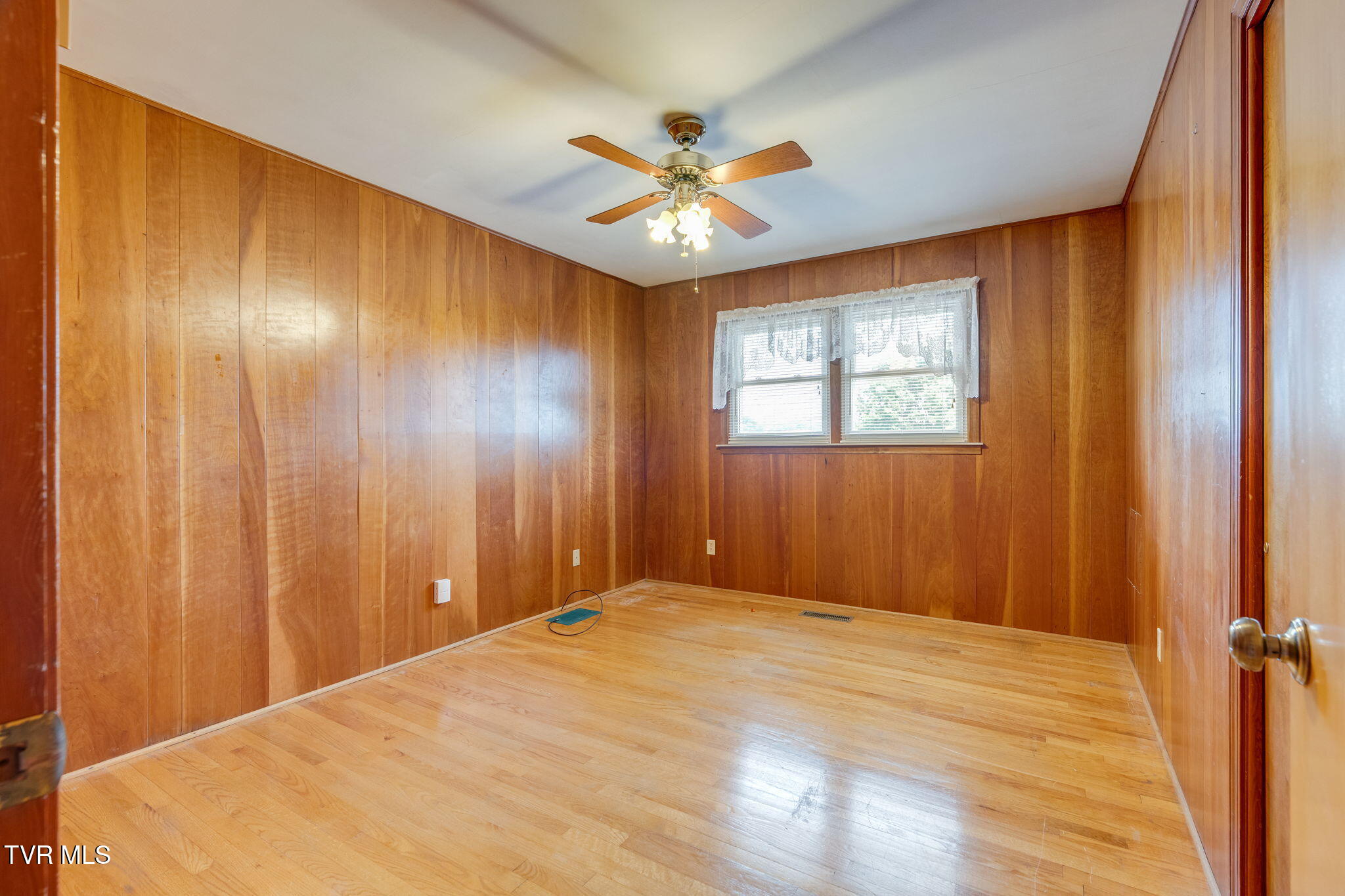 1763 Sylvan Hill Road Elizabethton, TN 37643 - Photo 28 of 55 028