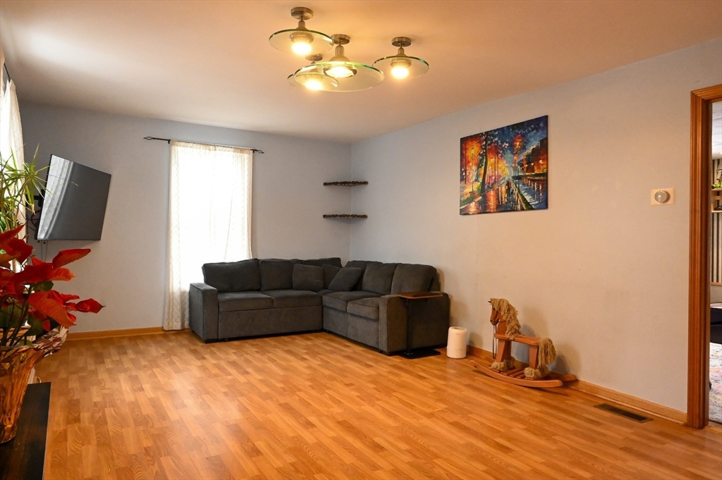 60 Roy Street Swampscott, MA 01907 - Photo 19 of 42