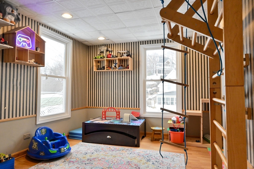 60 Roy Street Swampscott, MA 01907 - Photo 20 of 42