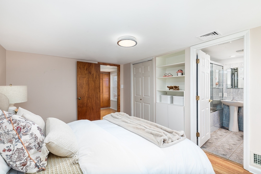 60 Roy Street Swampscott, MA 01907 - Photo 25 of 40