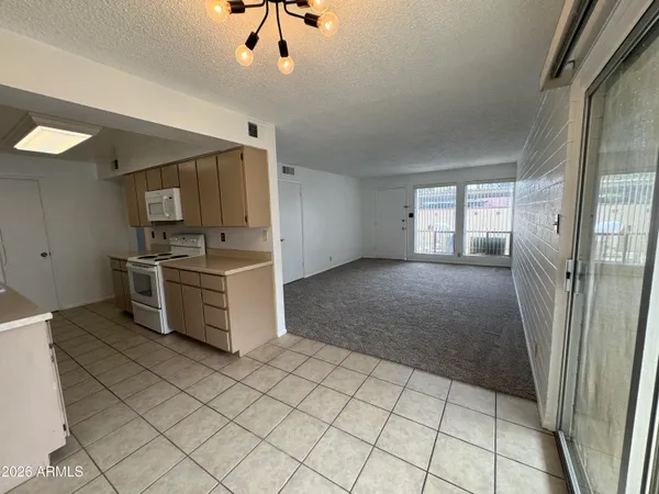 $1,695 | 4917 North 73rd Street, Unit 17, Scottsdale, AZ 85251