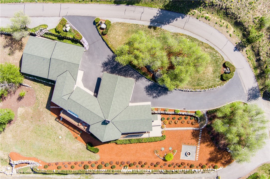 1484 Dempsey Road Leavenworth, WA 98826 - Photo 3 of 40 Gallery Image 3