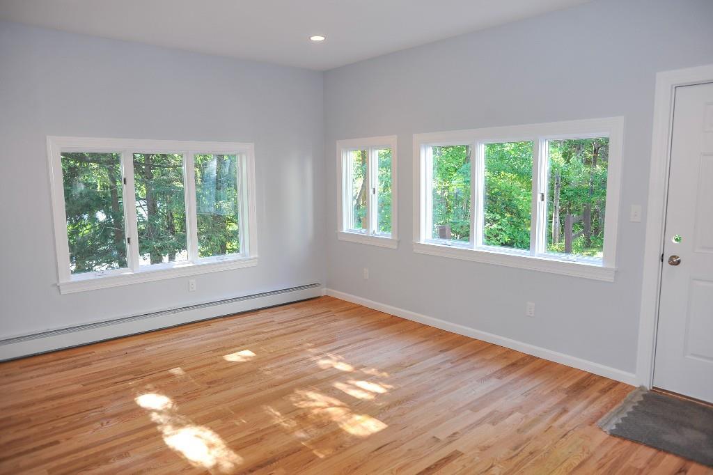 19 Brook Road Falmouth, ME 04105 - Photo 4 of 15 Photo