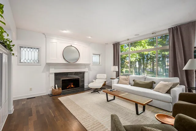 $799,900 | 2978 Creek Edge Court, Holland, MI 49424