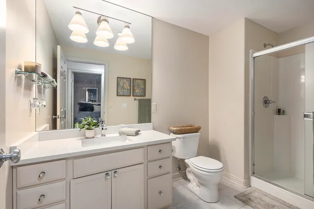 $799,900 | 2978 Creek Edge Court, Holland, MI 49424