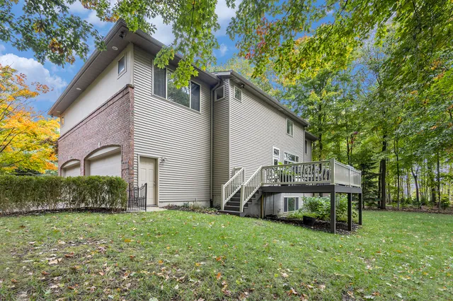 $799,900 | 2978 Creek Edge Court, Holland, MI 49424