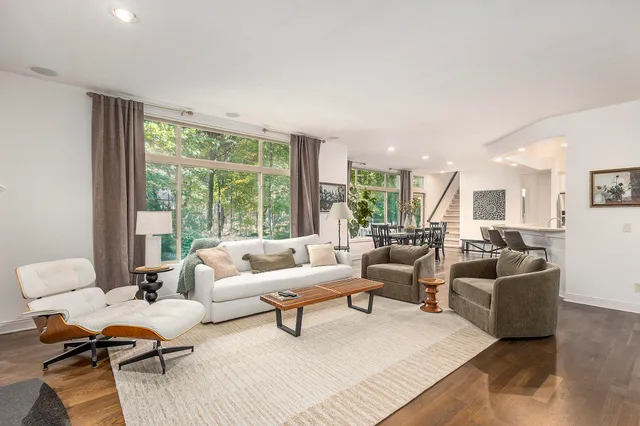 $799,900 | 2978 Creek Edge Court, Holland, MI 49424