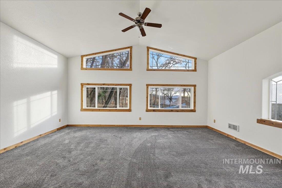 1774 South Exeter Street, Unit 3 Council, ID 83612 - Photo 12 of 37