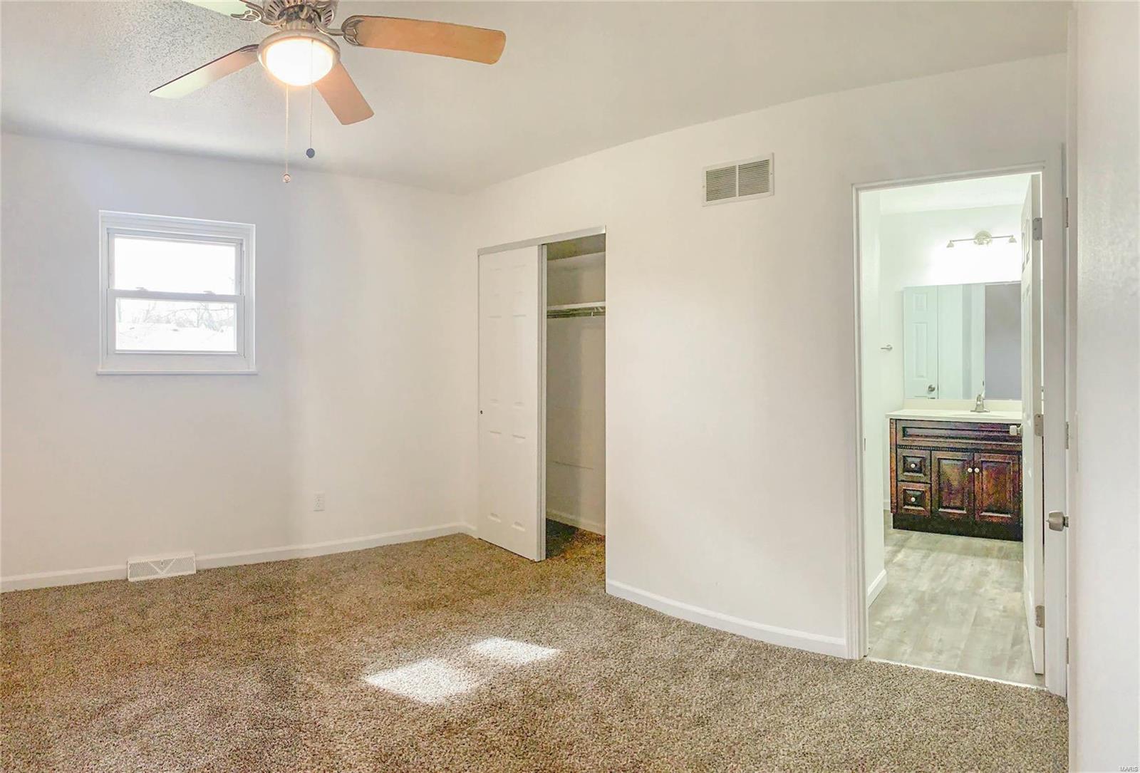 418 Riggin Road Troy, IL 62294 - Photo 13 of 27