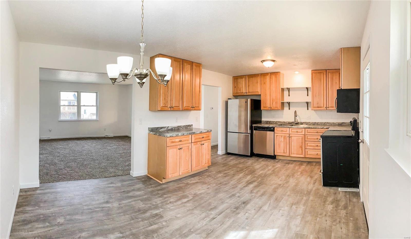 418 Riggin Road Troy, IL 62294 - Photo 9 of 27