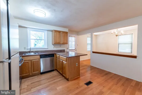 $3,200 | 12136 Bentridge Place, Potomac, MD 20854