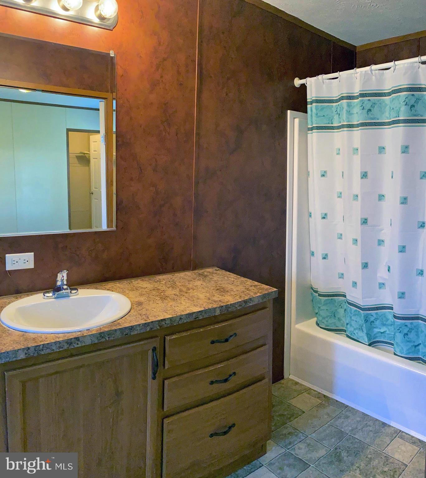 31718 Siham Road, Unit E30 Lewes, DE 19958 - Photo 8 of 18 Master Bath