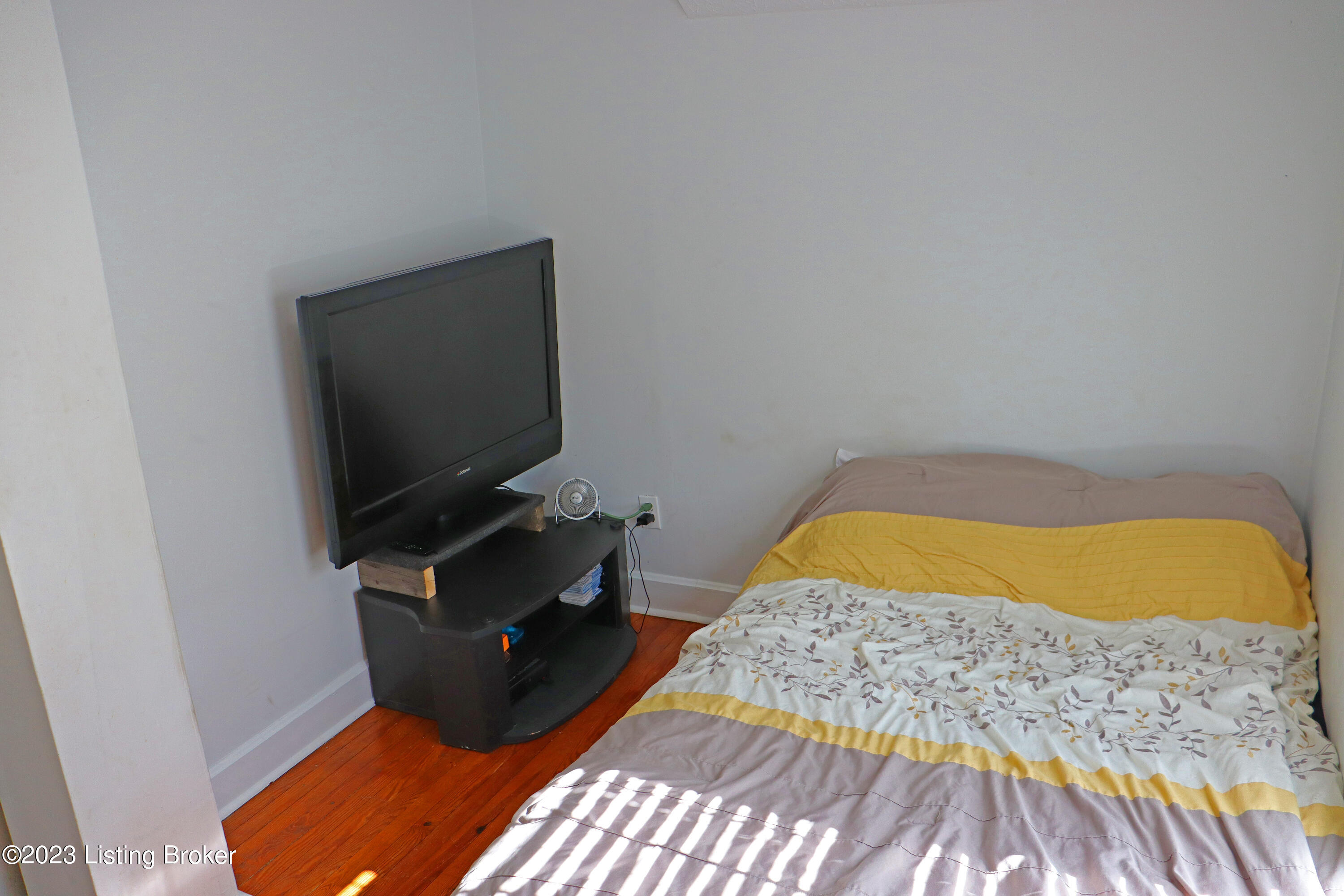 206 Ripy Street Lawrenceburg, KY 40342 - Photo 22 of 45 Bedroom 1 3