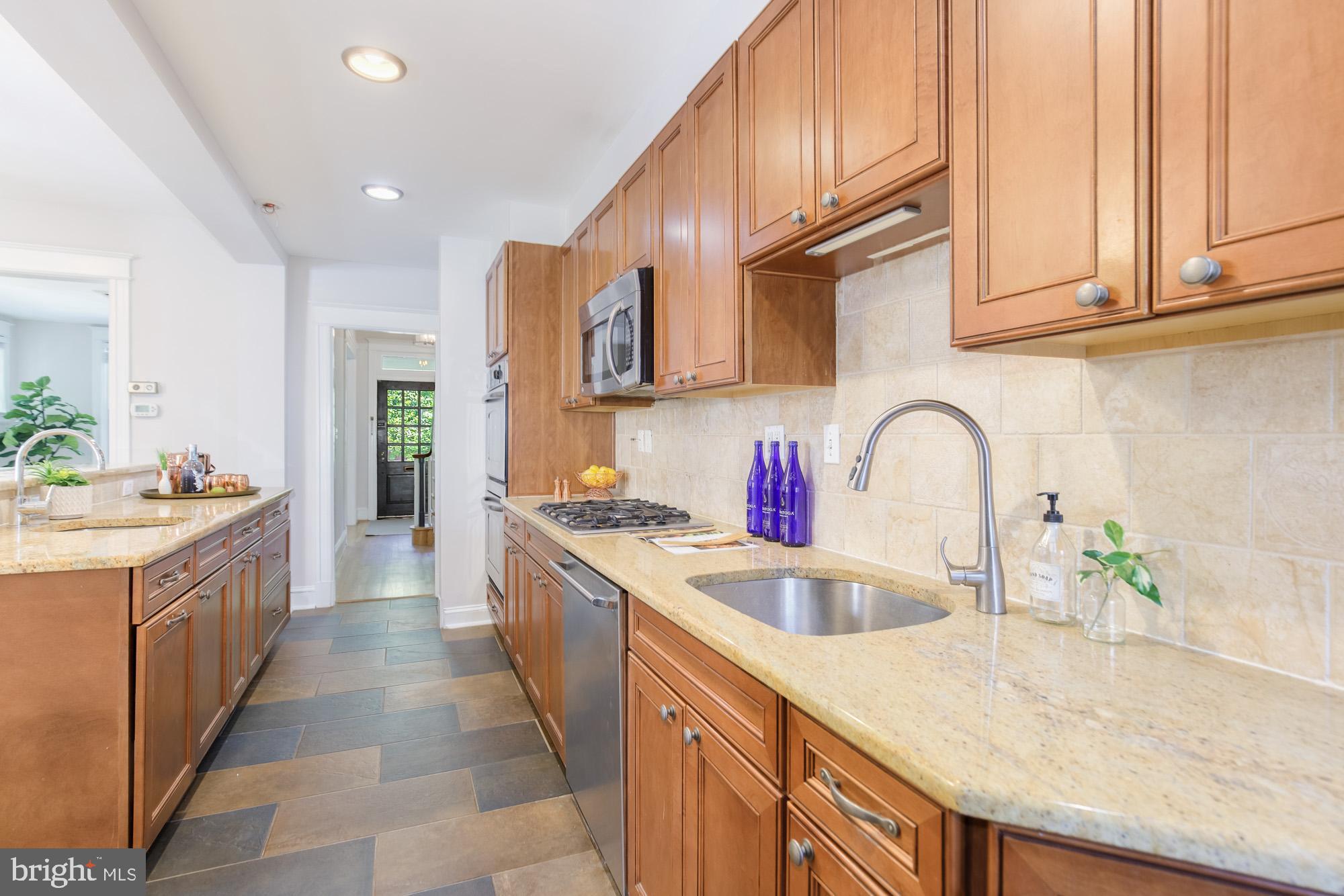 3514 34th Street Northwest Washington, DC 20008 - Photo 10 of 36