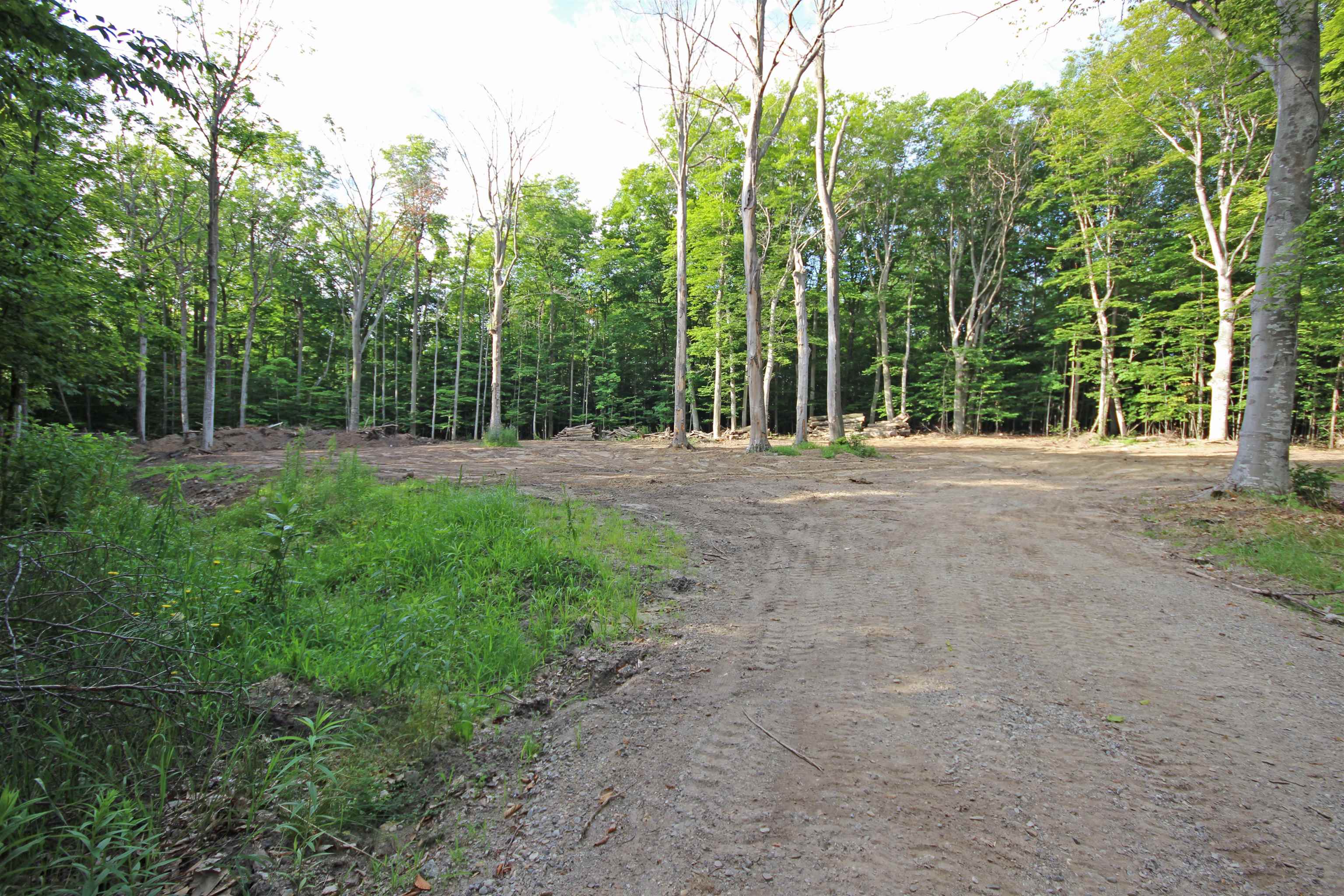 3722 Swaney Road Traverse City, MI 49686 - Photo 9 of 52 Gallery Image 9