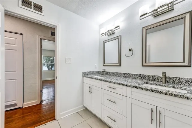 $3,000 | 3208 North Avenida Republica De Cuba, Tampa, FL 33605