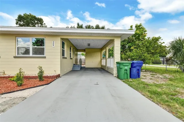 $3,000 | 3208 North Avenida Republica De Cuba, Tampa, FL 33605