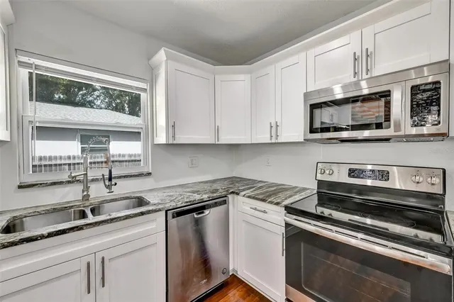 $3,000 | 3208 North Avenida Republica De Cuba, Tampa, FL 33605