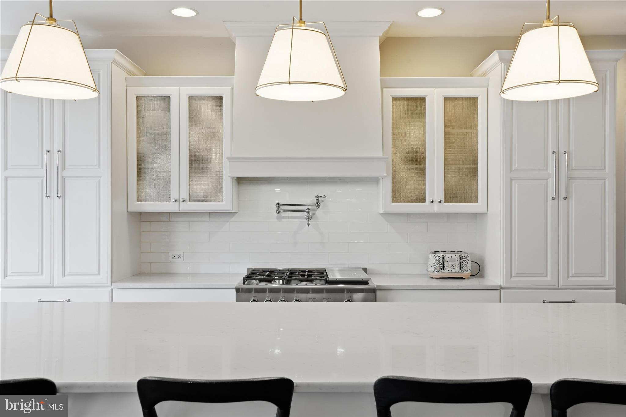 339 Bowyer Lane Lititz, PA 17543 - Photo 8 of 41 Kitchen