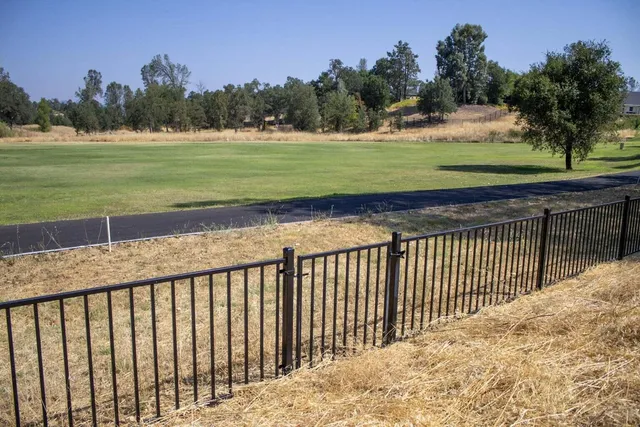 $115,900 | 1779 Player Court, Redding, CA 96003