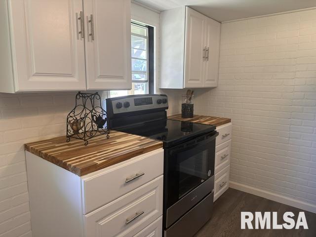 301 3rd Street Manchester, IL 62663 - Photo 8 of 22 Gallery Image 8