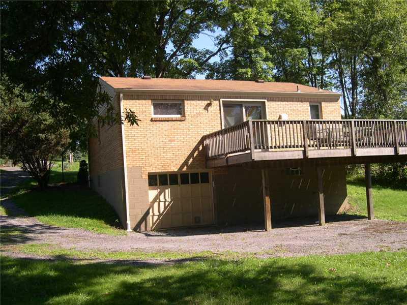3828 Anderson Road Gibsonia, PA 15044 - Photo 3 of 15 Exterior Back.