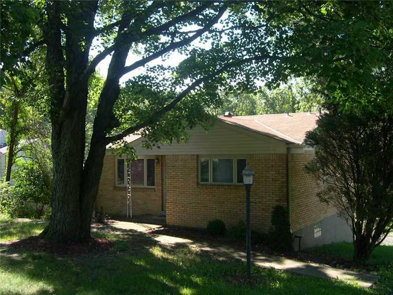 3828 Anderson Road Gibsonia, PA 15044 - Photo 6 of 15 Exterior Front.