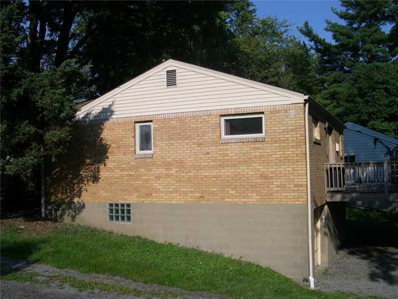 3828 Anderson Road Gibsonia, PA 15044 - Photo 7 of 15 Exterior Front.