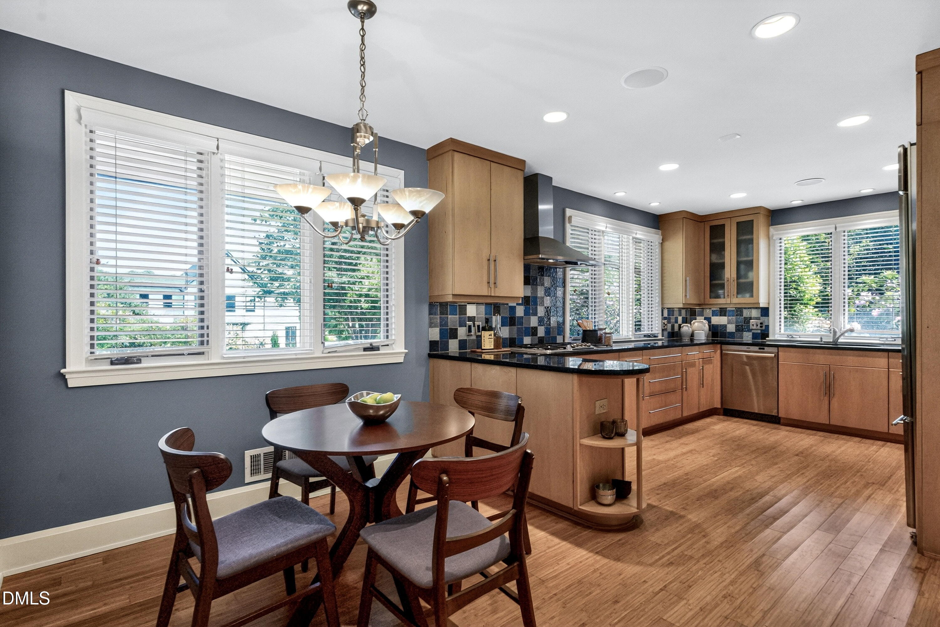 901 Westwood Drive Raleigh, NC 27607 - Photo 12 of 45 virtual-tour-156782-photo-17769784430838
