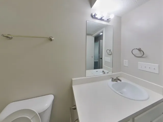 $2,289 | 716 Sweetwater Circle, Hermitage, TN 37076