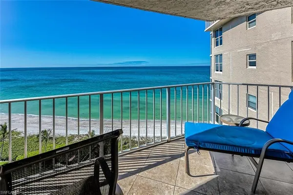 $8,000 | 10701 Gulf Shore Drive, Unit 1200, Naples, FL 34108