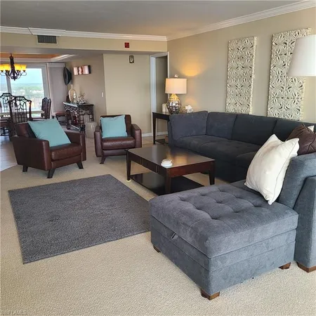 $8,000 | 10701 Gulf Shore Drive, Unit 1200, Naples, FL 34108