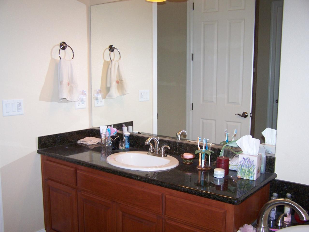 16897 Texas Springs Road Redding, CA 96001 - Photo 20 of 31 Master Bath Vanity