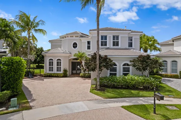 $2,995,000 | 357 Vizcaya Drive, Palm Beach Gardens, FL 33418