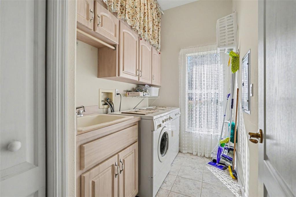 13783 Rudi Loop Spring Hill, FL 34609 - Photo 17 of 35