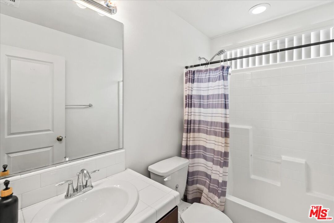361 Canyon Ridge Calimesa, CA 92320 - Photo 20 of 40