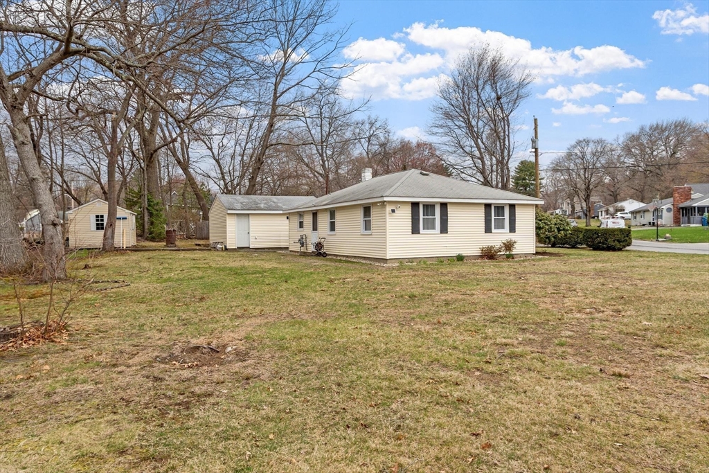 37 Lindsay Road Billerica, MA 01821 - Photo 15 of 41