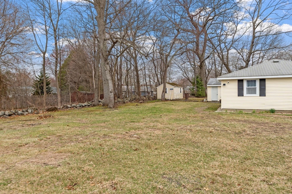 37 Lindsay Road Billerica, MA 01821 - Photo 16 of 41