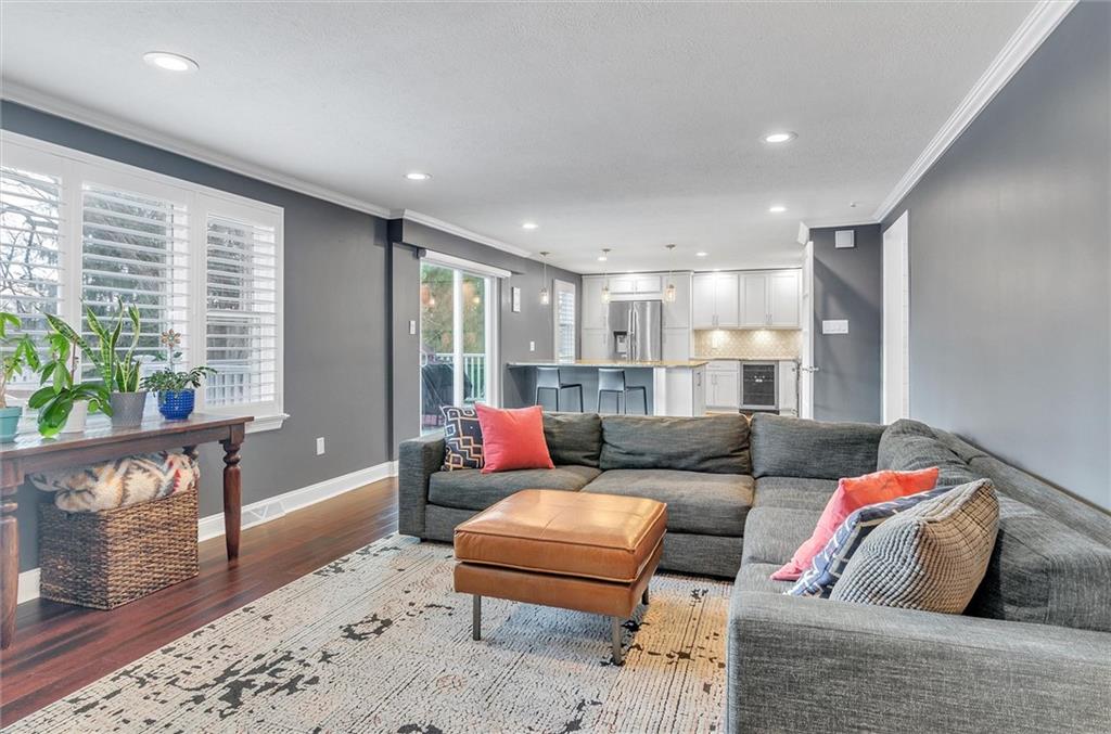 2389 Mill Grove Road Pittsburgh, PA 15241 - Photo 3 of 25 a living room with furniture and a large window