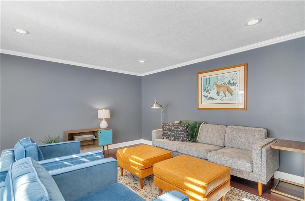 2389 Mill Grove Road Pittsburgh, PA 15241 - Photo 5 of 25 a living room with furniture and a couch