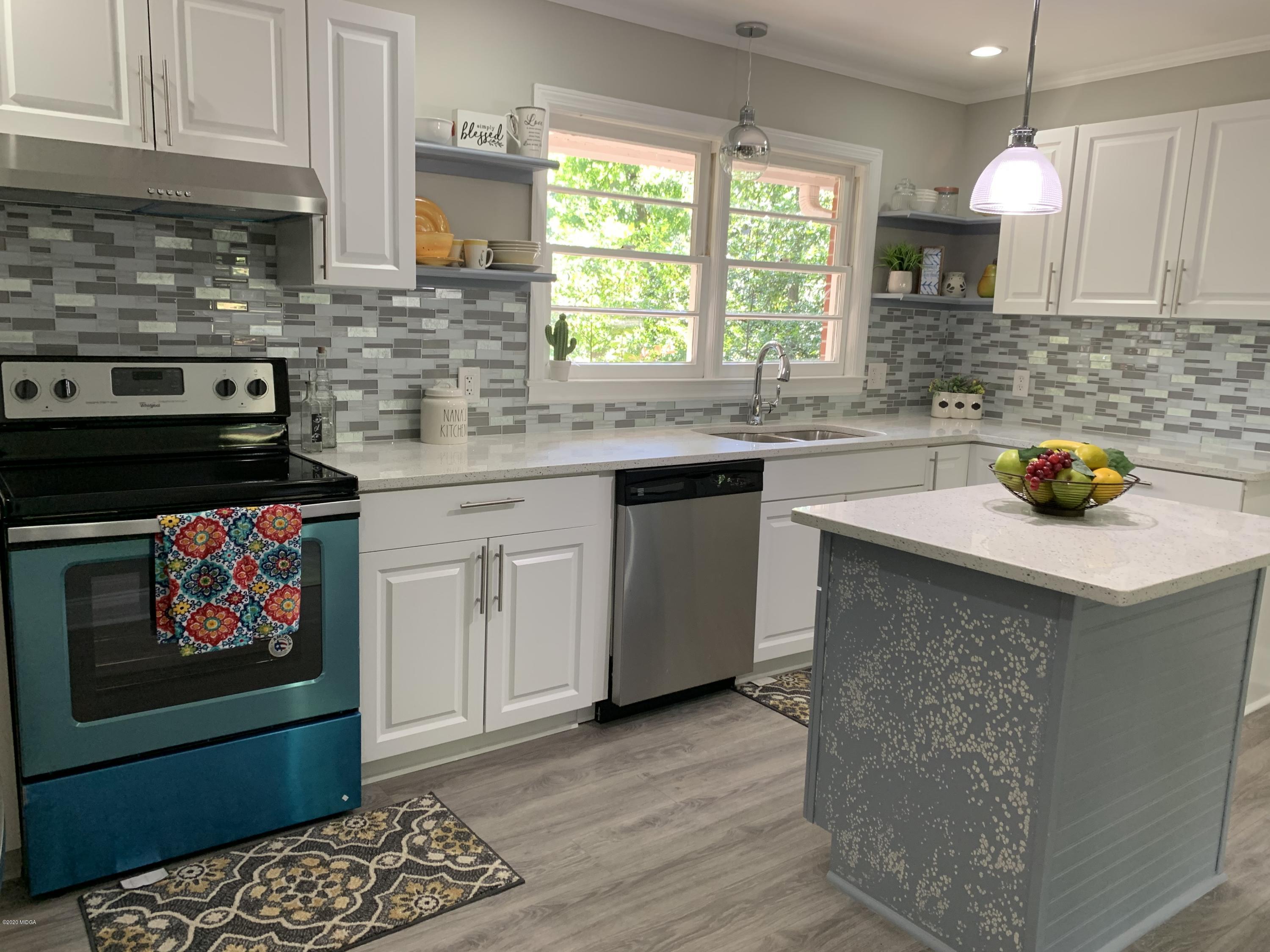 1330 Briarcliff Road Macon, GA 31211 - Photo 2 of 47 Briarclif kitchen main
