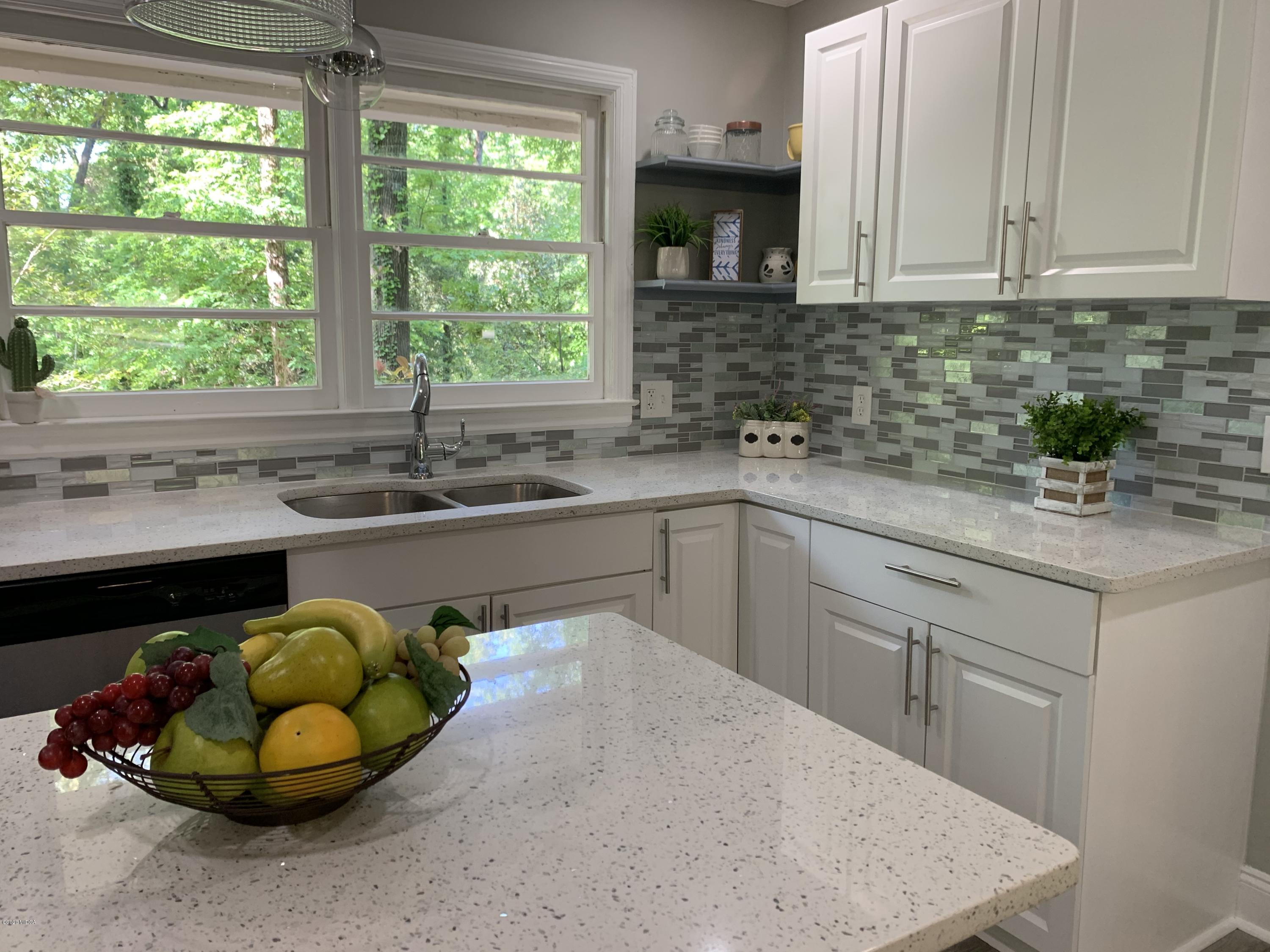 1330 Briarcliff Road Macon, GA 31211 - Photo 3 of 47 New granite