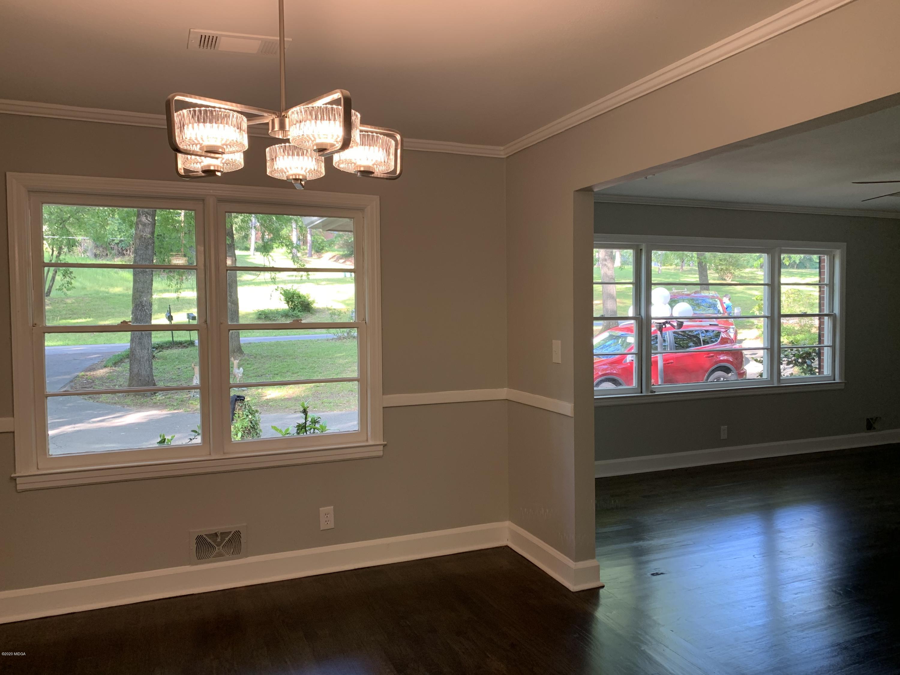 1330 Briarcliff Road Macon, GA 31211 - Photo 30 of 47 Briarcliff living and dining room