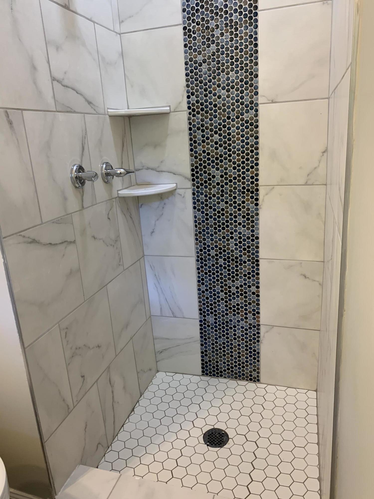 1330 Briarcliff Road Macon, GA 31211 - Photo 35 of 47 Briarcliff master bath 2