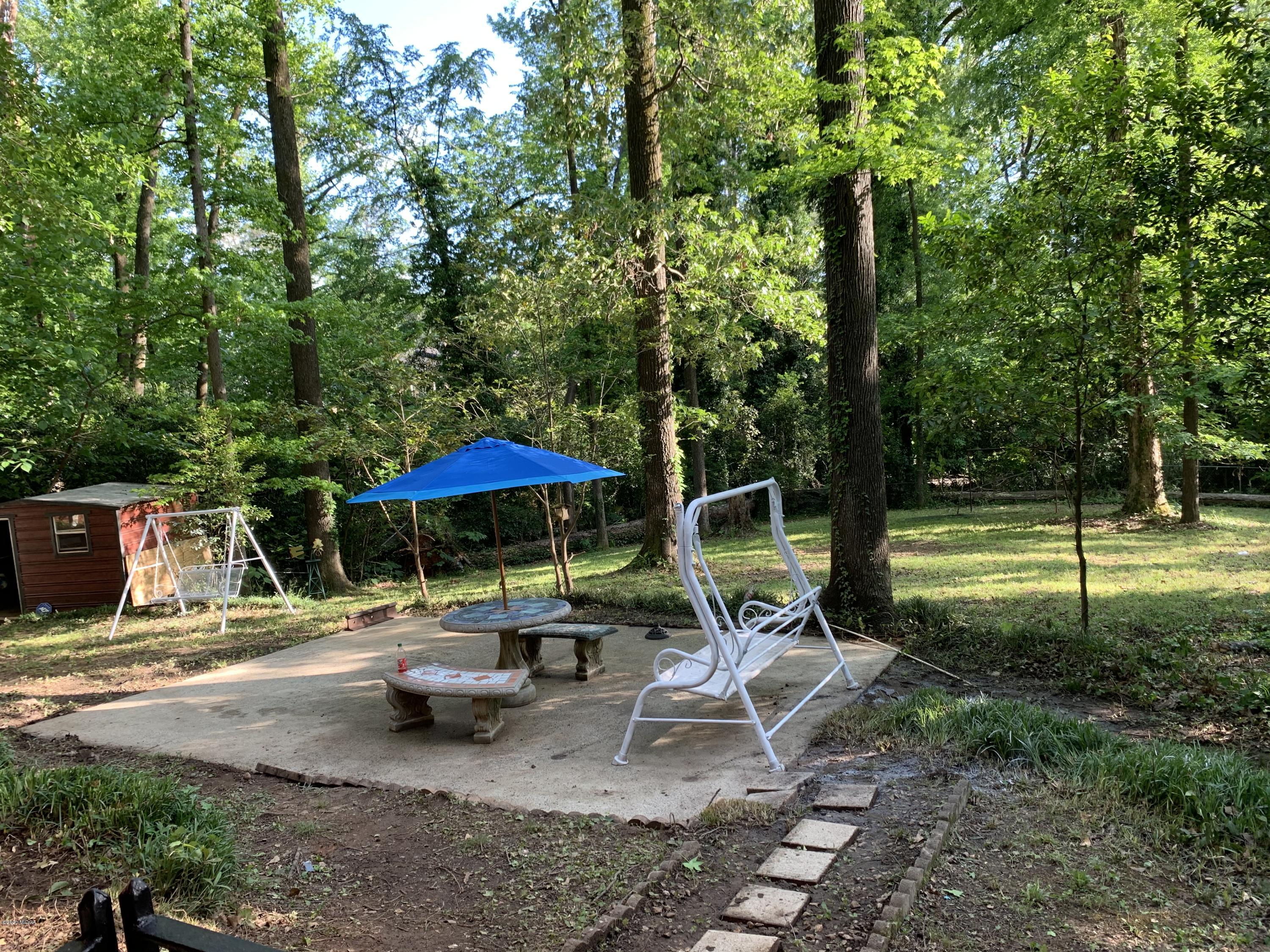 1330 Briarcliff Road Macon, GA 31211 - Photo 38 of 47 Briarcliff swing set