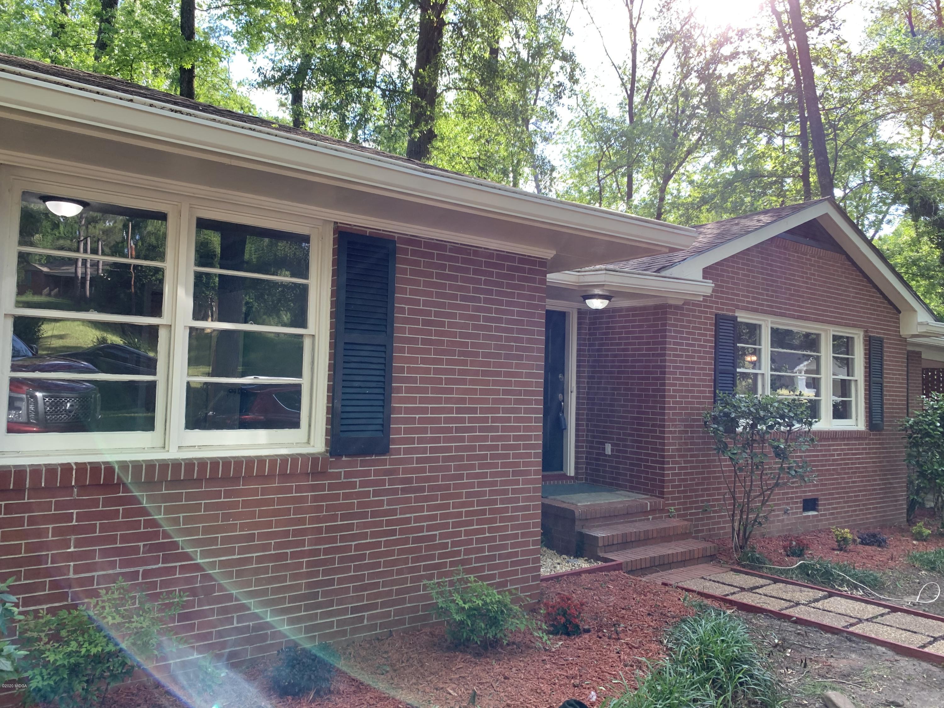 1330 Briarcliff Road Macon, GA 31211 - Photo 10 of 47 Briarcliff 4 side brick