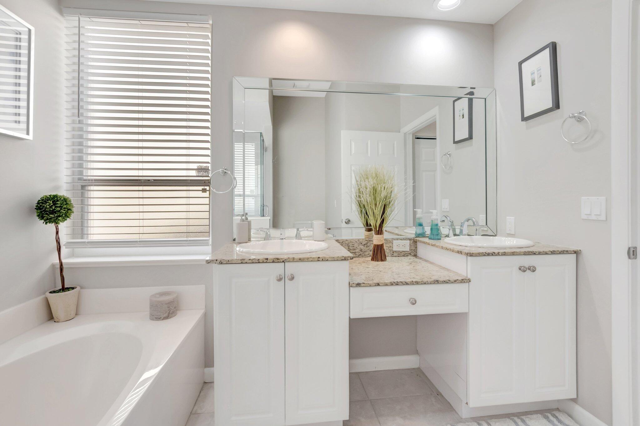 23490 Torre Circle Boca Raton, FL 33433 - Photo 28 of 55 29-web-or-mls-DSC_0191